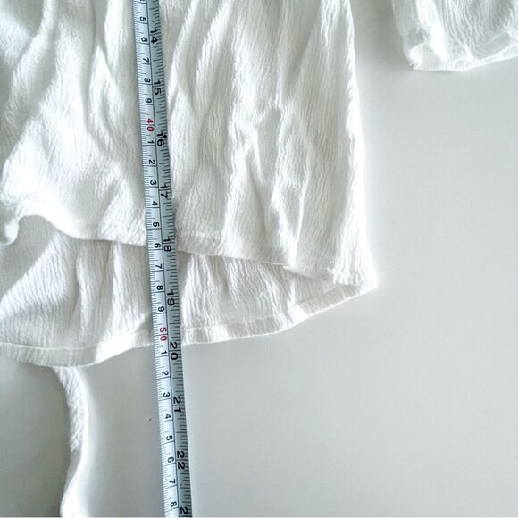 And The Why Gauzy White Blouse Cold Shoulder Flowy Women's M - Picture 7 of 9